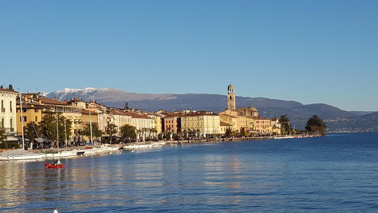 La Casa Sul Lago Salo Bagian luar foto